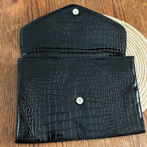 Vintage Black Croc Embossed Minimalist Envelope Clutch Purse Bag - Picture 2 of 4
